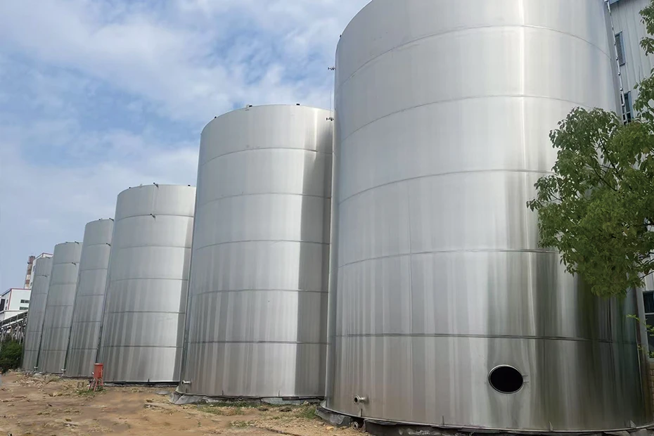 Зона резервуаров для хранения масла